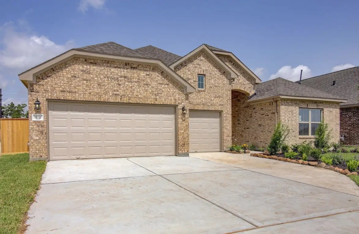 1061 Comal Trail, Dayton, TX 77535 - #1