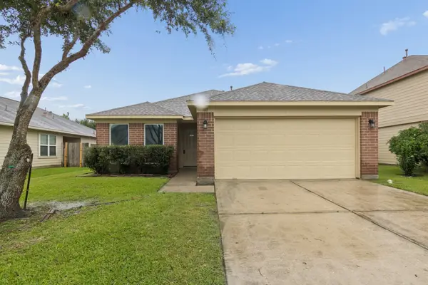 7811 Adonis Avenue, Baytown, TX 77521