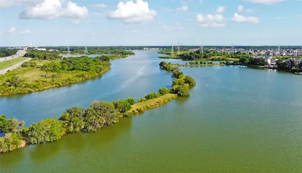 18800 Egret Bay Boulevard #1201, Webster, TX 77058
