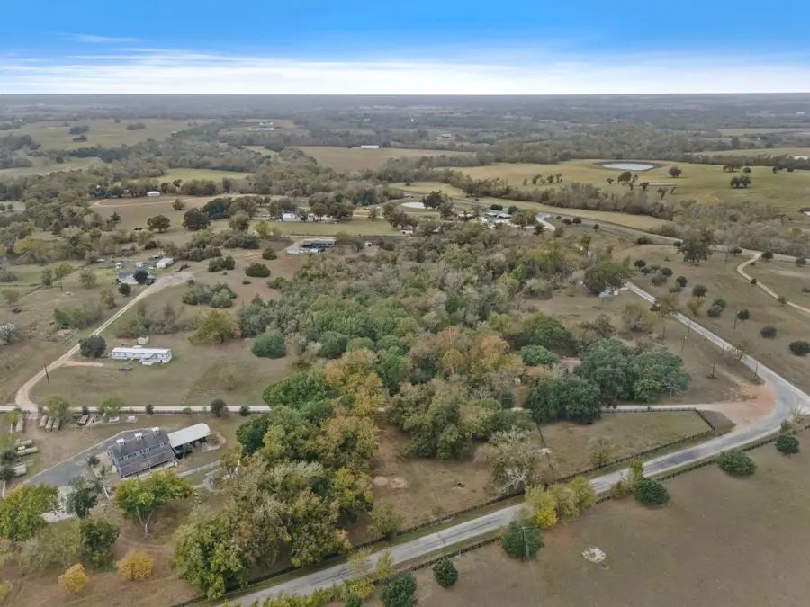 02- 4959 Rock Island Lane, Washington, TX 77880 - Image #2