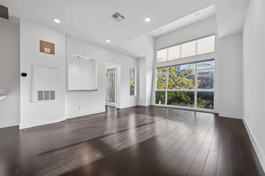 207 Pierce Street #307, Houston, TX 77002 - Image #3