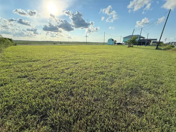 132,132 & 133 County Road 299 Heron, Sargent, TX 77414