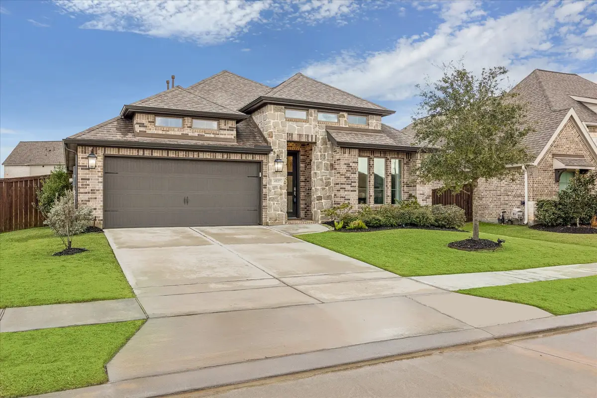 4527 Peloton Road, Rosharon, TX 77583 - Image #1
