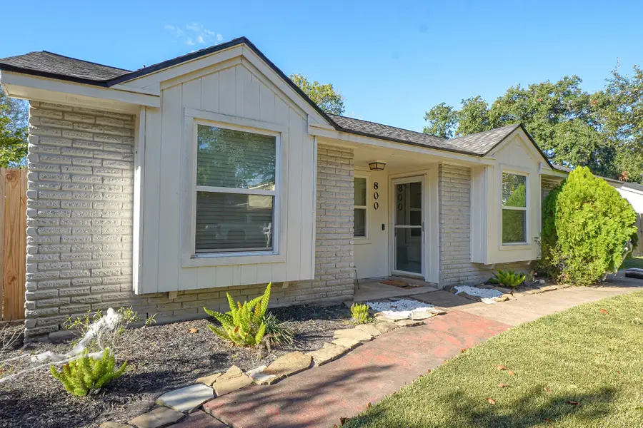 800 Camelot Lane, Friendswood, TX 77546 - #3