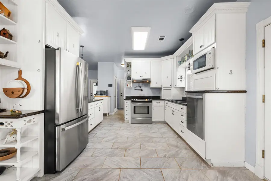 1327 Kenney Hall Road, Brenham, TX 77833 - Image #3