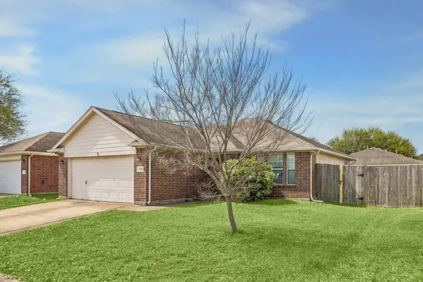 8302 SW Wahl Manor Court, Houston, TX 77083