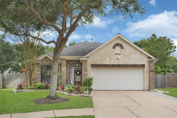 501 Burham Lane, League City, TX 77573