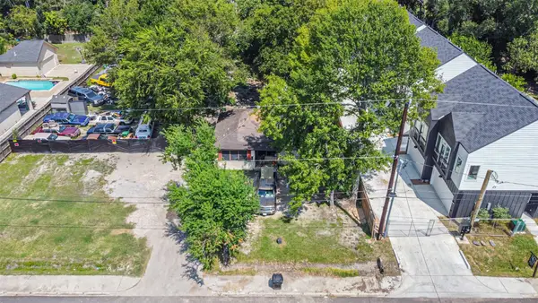 5101 Mallow Street, Houston, TX 77033