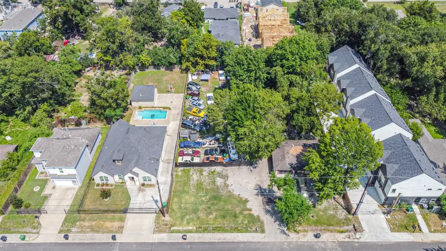5101 Mallow Street, Houston, TX 77033 - #2