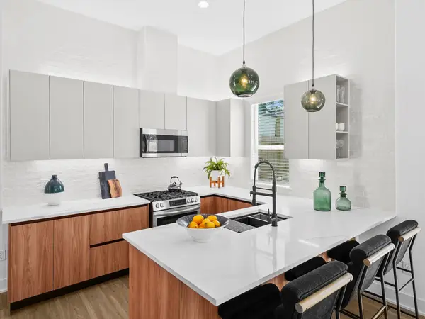 2599 Paul Quinn, Houston, TX 77091