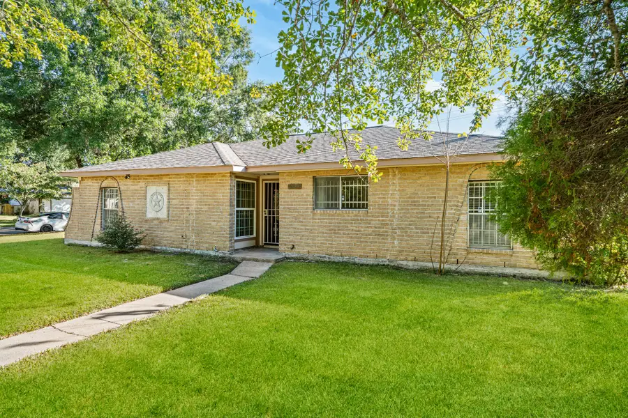 11503 High Star Drive, Houston, TX 77072 - Image #2