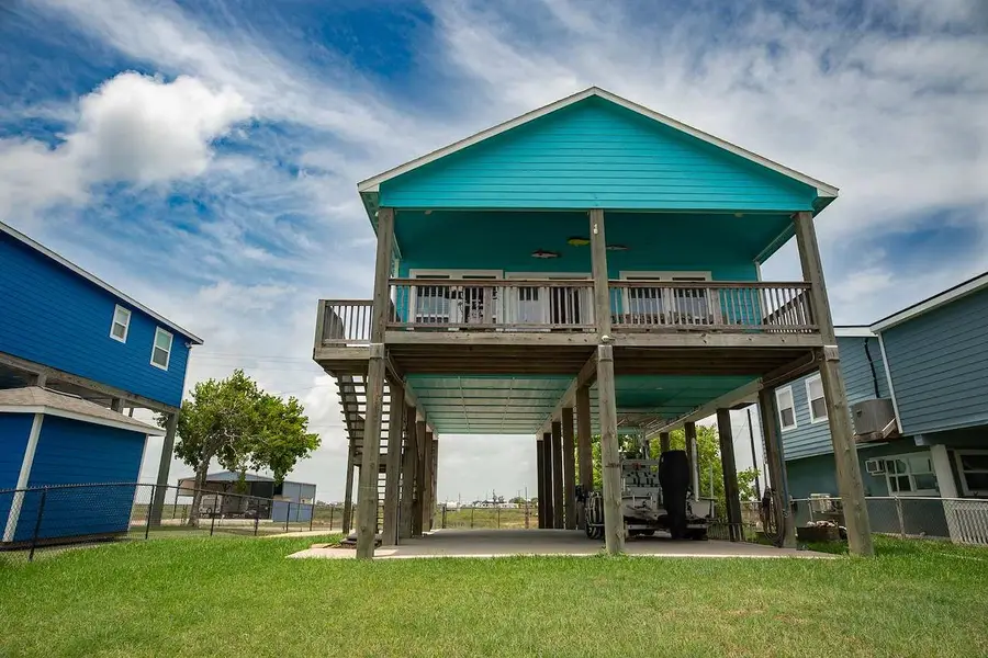 165 County Road 201, Sargent, TX 77414 - #2