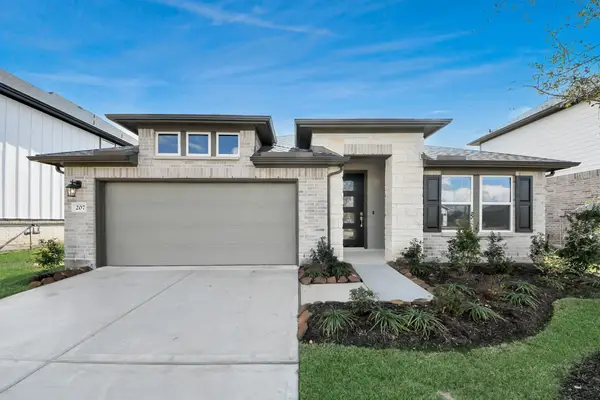 207 Orchard Laurel Drive, Alvin, TX 77511