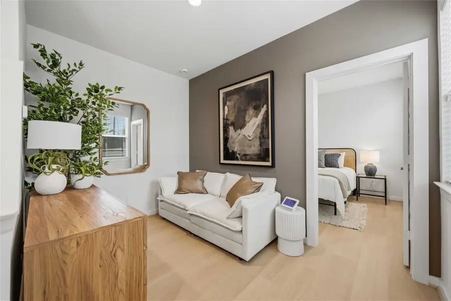 817 Thornton Road #F, Houston, TX 77018 - #3