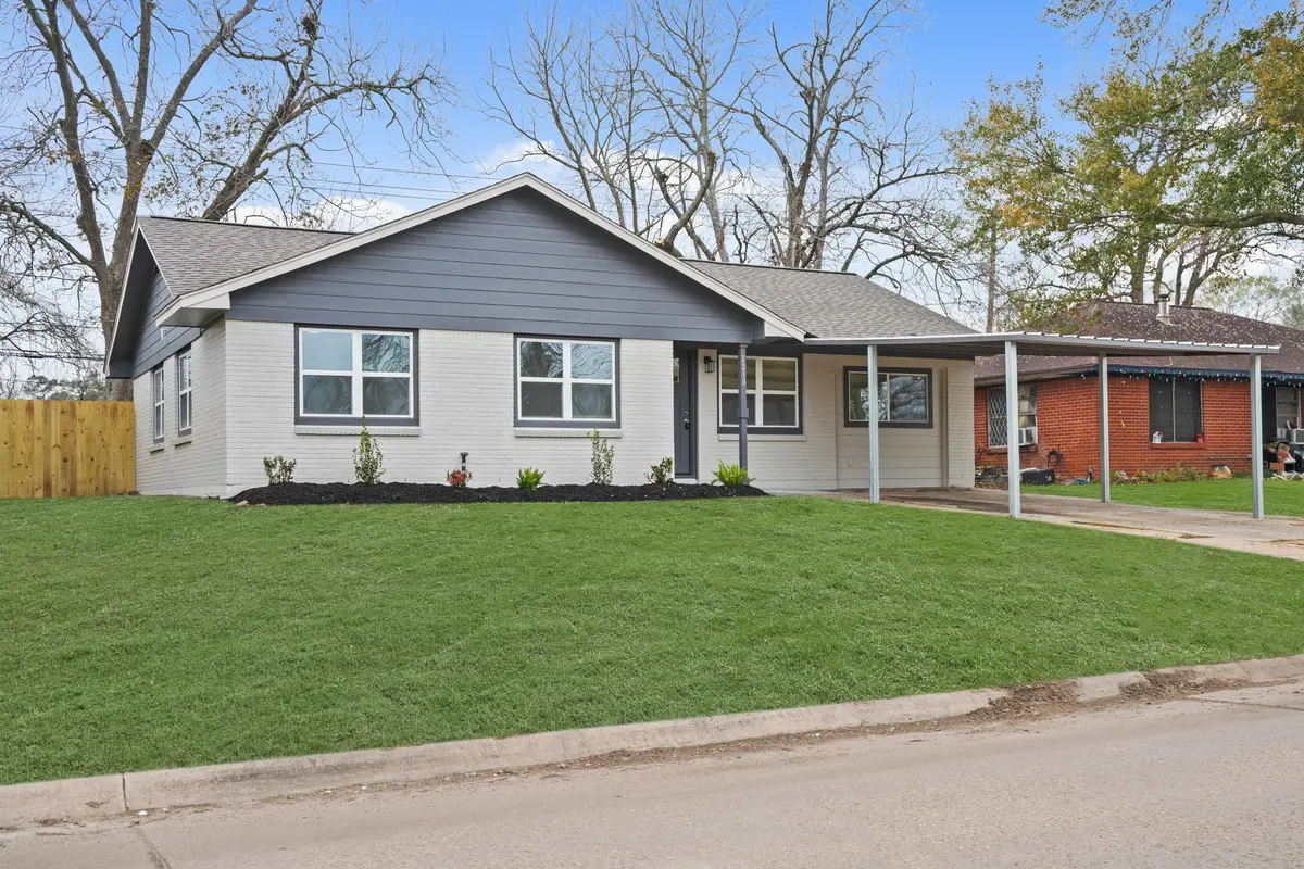 1210 Glenmore Drive, Pasadena, TX 77503 - Image #1