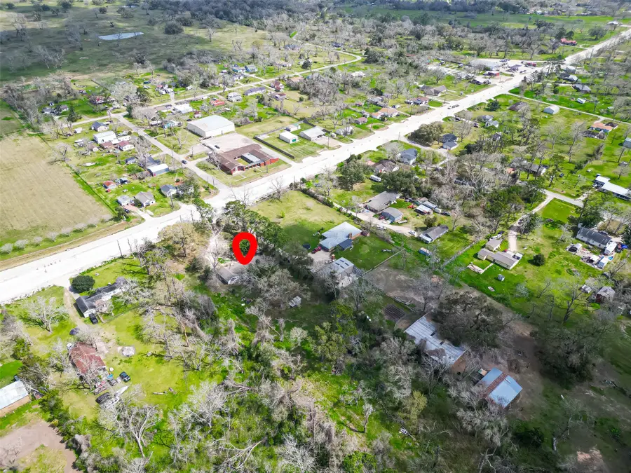 7411 Highway 36, Jones Creek, TX 77541 - #3