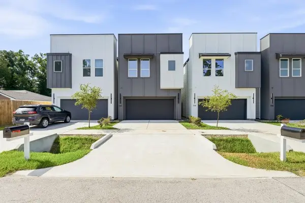 110 Luetta Street, Houston, TX 77076
