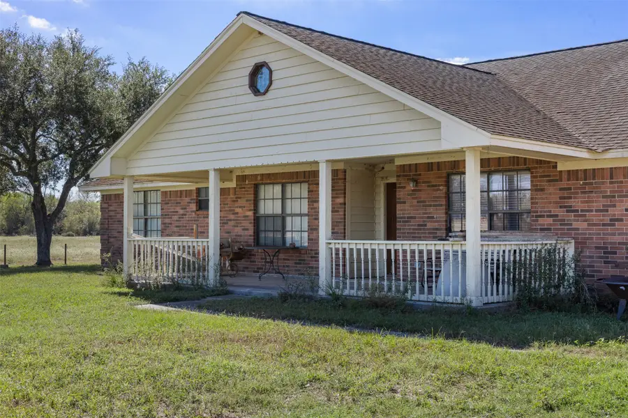 4231 Johnston Road, Wallis, TX 77485 - #2