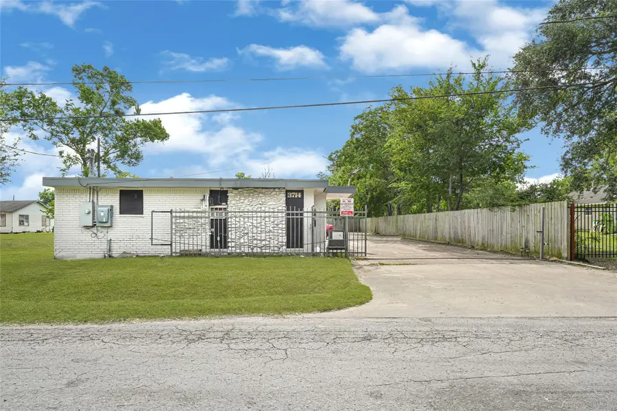 3714 Dabney Street #10, Houston, TX 77026 - Image #2