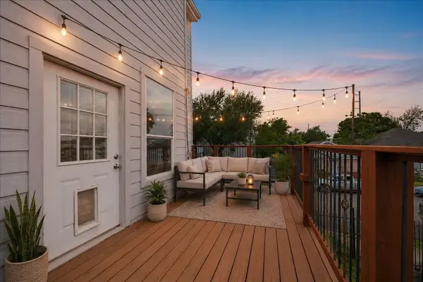 1902 Fletcher Street, Houston, TX 77009