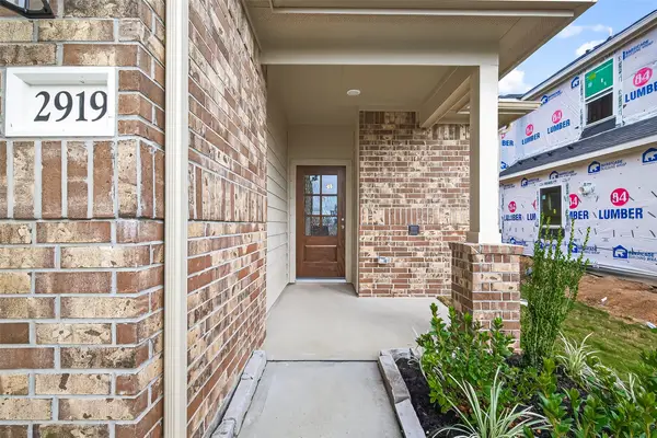 2810 Rockwood Drive, Iowa Colony, TX 77583