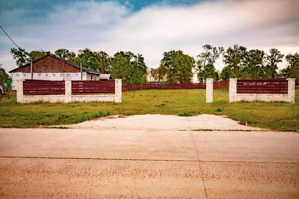485 County Road 5041, Cleveland, TX 77327