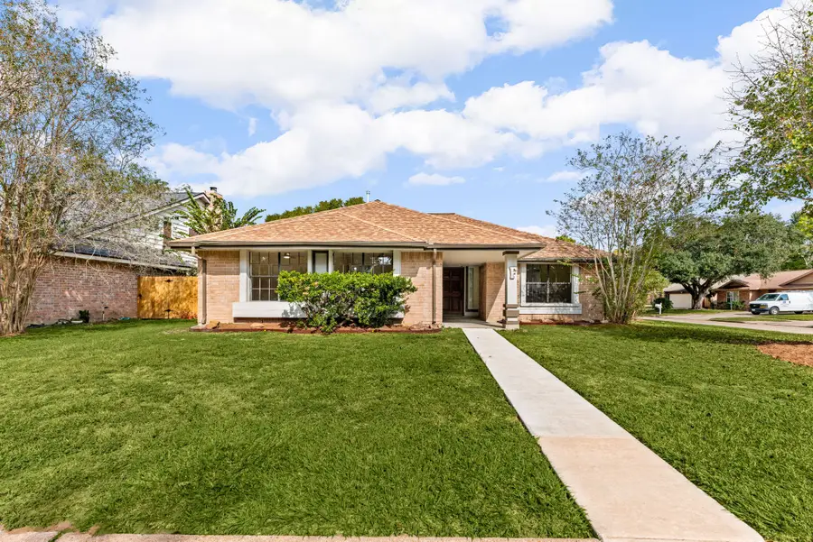 15602 Four Season Drive, Houston, TX 77084 - Image #2