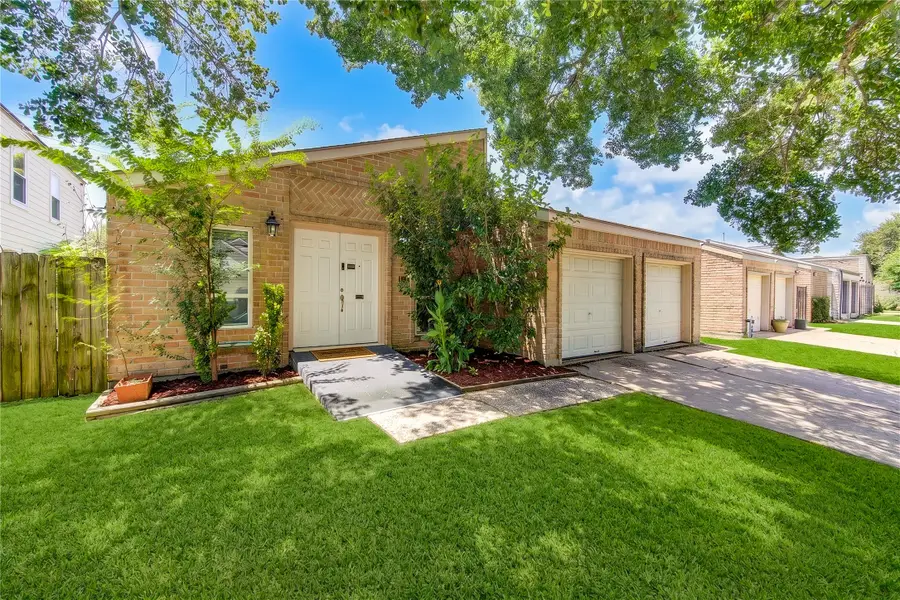 3155 Hazel Park Drive, Houston, TX 77082 - #2