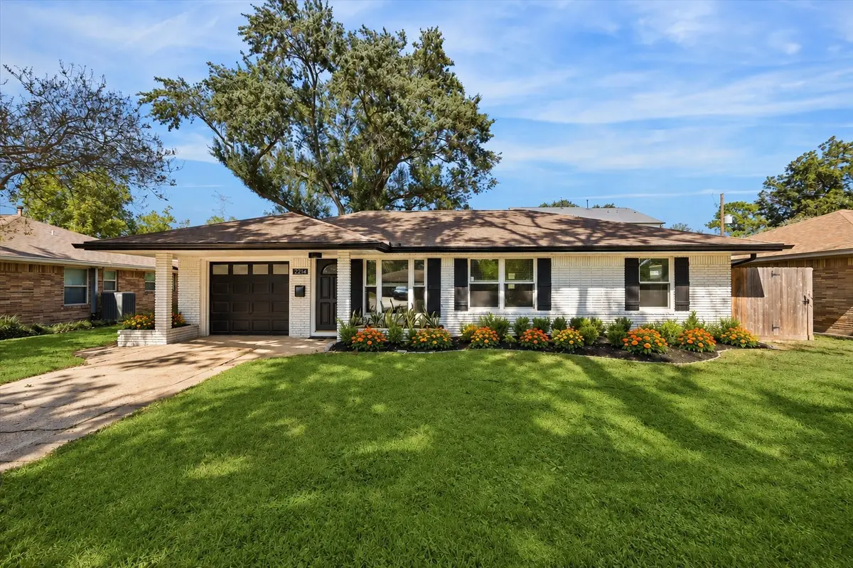 2214 Bron Holly Drive, Houston, TX 77018 - #1