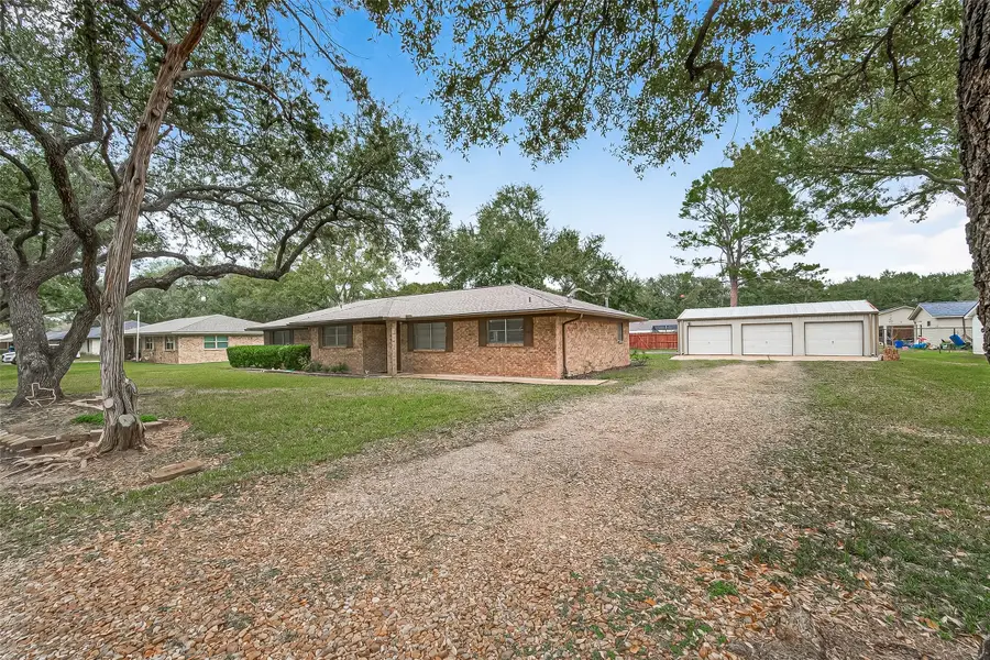 9525 Gene Street, Needville, TX 77461 - Image #2