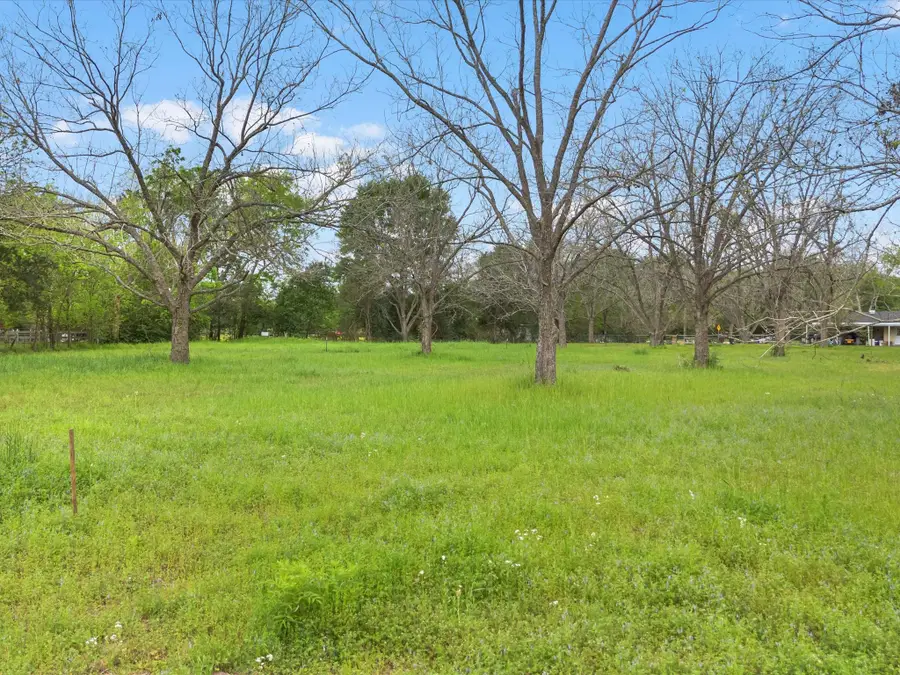 535 N Peach Street, Tomball, TX 77375 - #2