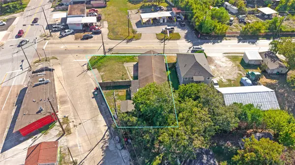 804 W Main Street, Baytown, TX 77520