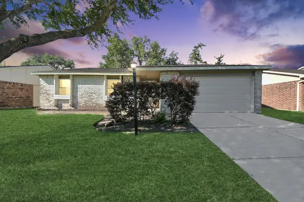 6834 Kearney Drive, Richmond, TX 77469
