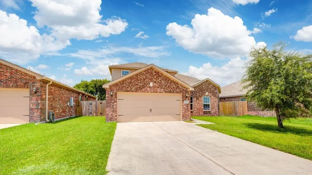 7726 N Country Space Loop, Richmond, TX 77469 - #1