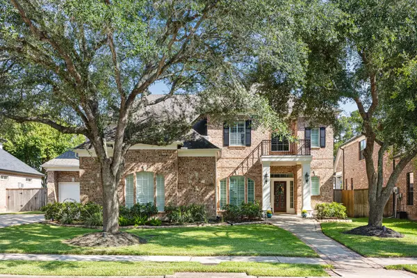 7519 Shannondale Drive, Sugar Land, TX 77479