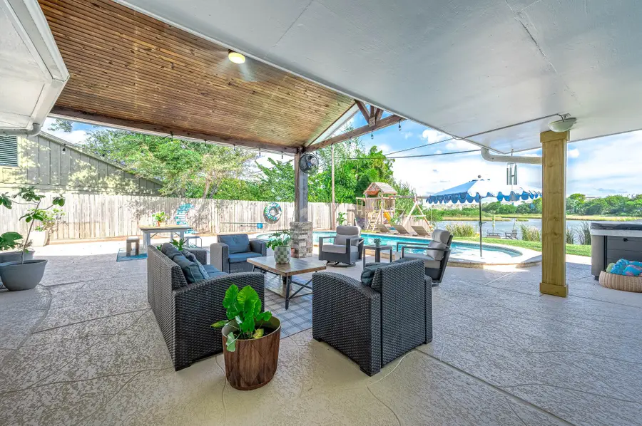 6513 Golf Crest Drive, Galveston, TX 77551 - #3