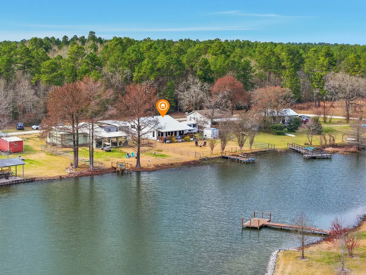 117 Horseshoe Lake Drive W, Huntsville, TX 77320 - #1