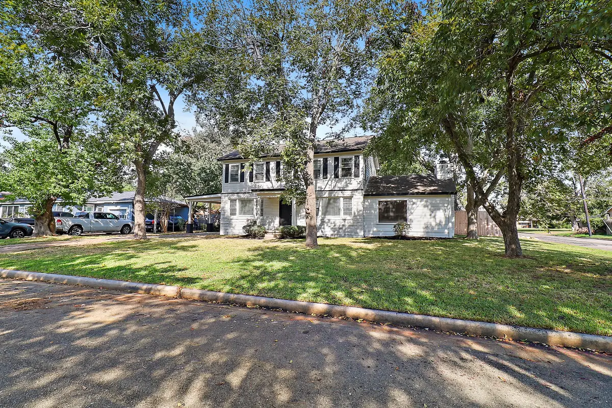 200 Scott Street, Baytown, TX 77520 - Image #1