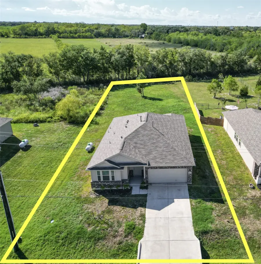 6502 Blimp Base Boulevard, Hitchcock, TX 77563 - Image #2