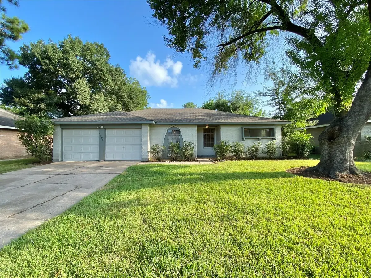 6706 Castleview Lane, Stafford Missouri City, TX 77489 - Image #1