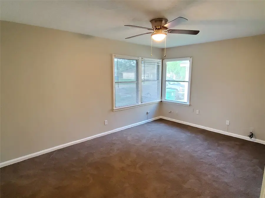 5318 Doulton Drive, Houston, TX 77033 - #3