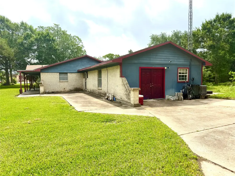 8415 Schiro Road, Hitchcock, TX 77563 - #3