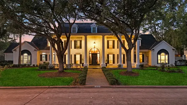 2922 Cedar Woods Place, Houston, TX 77068