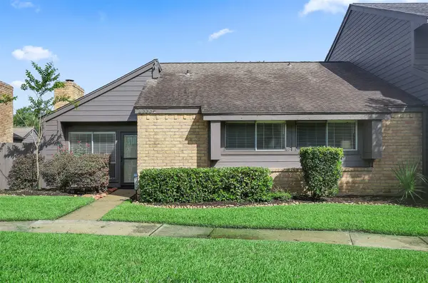 2333 Broadlawn Drive, Houston, TX 77058