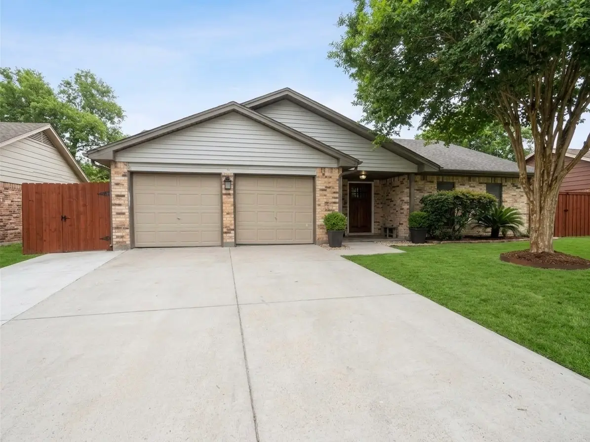 2203 S Houston Road, Pasadena, TX 77502 - #1