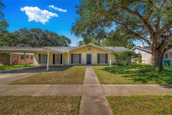 3406 Erwin Avenue, Victoria, TX 77901