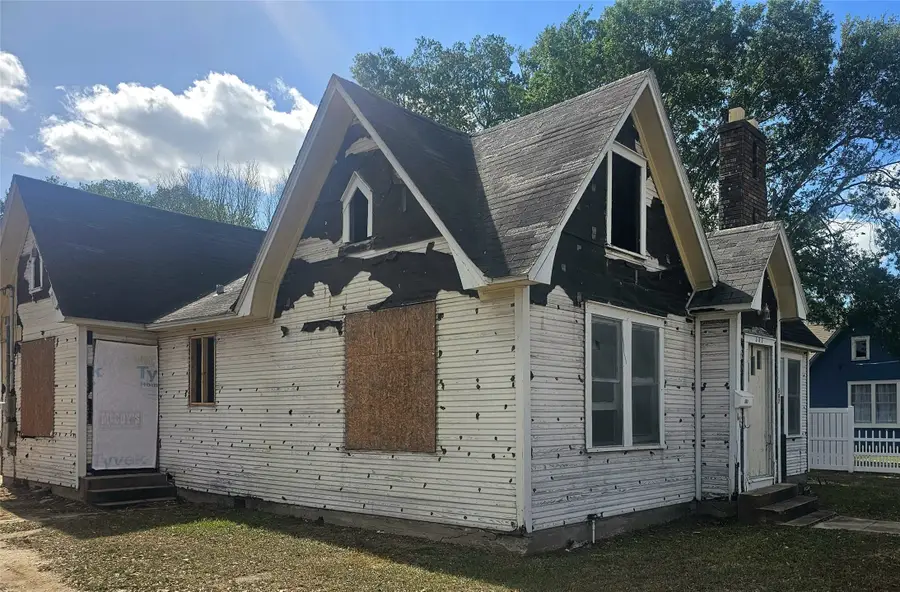 507 Merchant Street, El Campo, TX 77437 - #3