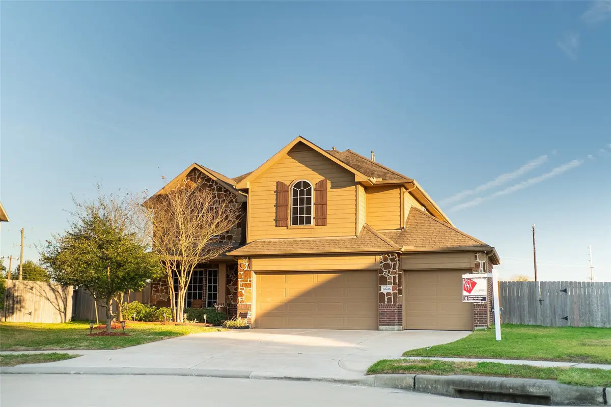 8606 Morning Dove Lane, Baytown, TX 77521 - Image #1