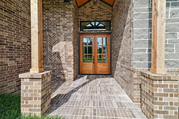 2035 White Feather Trail, Crosby, TX 77532