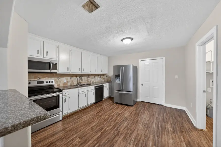 2510 Windsor Lane, Pasadena, TX 77506 - Image #3